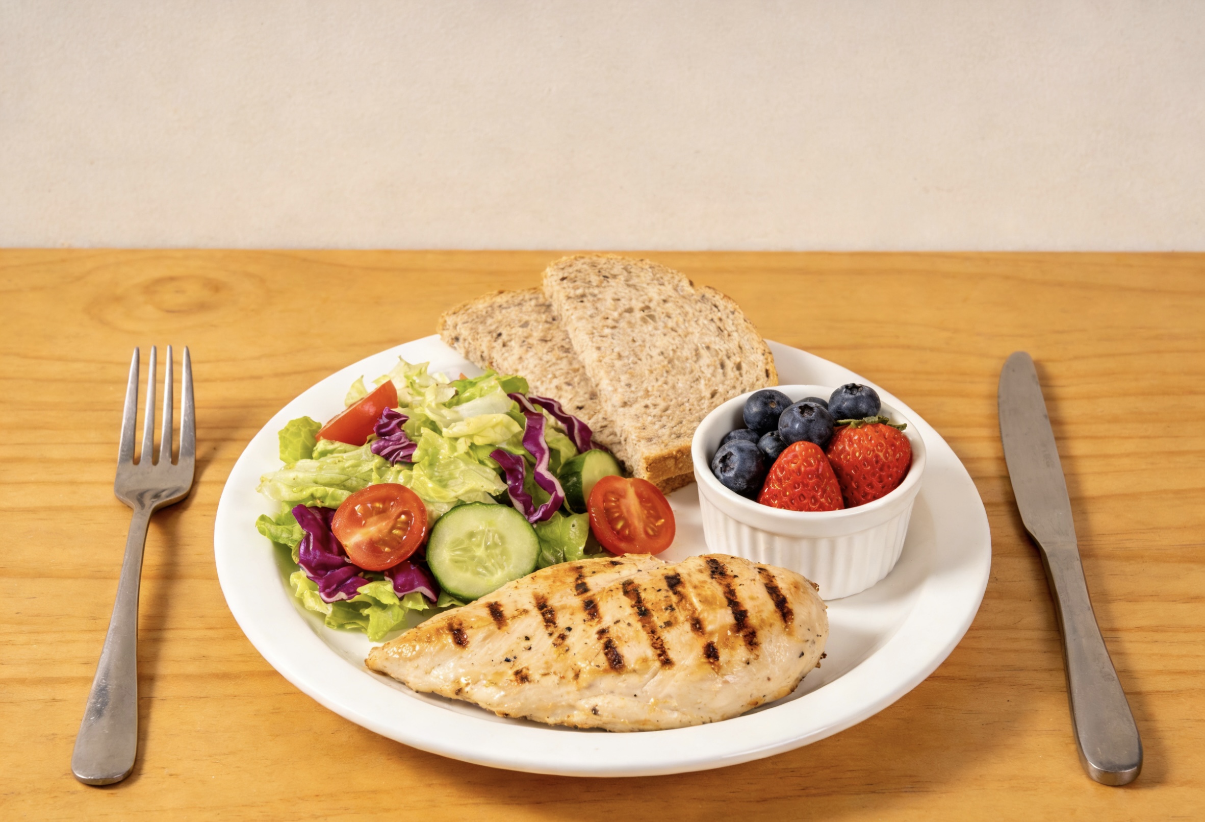 Scientific Dinner Eating Guide and Common Dietary Misconceptions