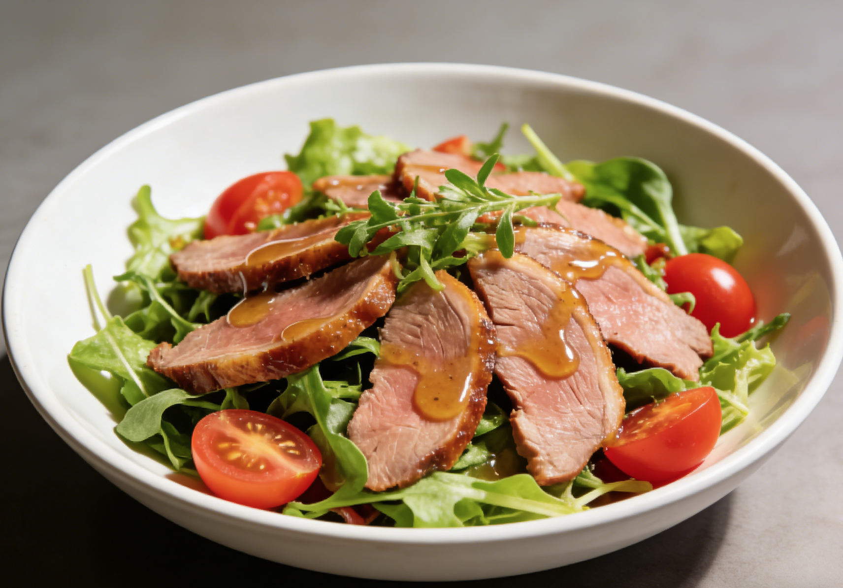 Peanuts and duck meat help regulate blood pressure, blood sugar, and cholesterol: Analysis of their effects and recommended healthy recipes.